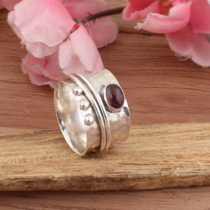 Anillo de eternidad de plata de ley 925 con engaste de bisel de granate rojo, anillo completo de granate natural, piedra de nacimiento de enero, para boda o fiesta - Product Image 3