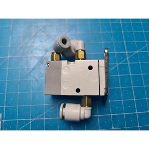 SMC SYJA512-M5-F โซลินอยด์วาล์วนิวแมติก 5 พอร์ต ใช้เป็นอะไหล่อุปกรณ์เซมิคอนดักเตอร์รุ่นเก่า - Product Image 6