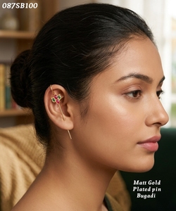 Pendientes de latón Jhumki tipo candelabro, hechos a mano, tradicionales, de esmalte, elegantes, para mujer, estilo indio, para el Día de San Valentín o Diwali - Product Image 4