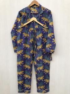 Conjunto de pijama de algodón floral hecho a mano, estampado a mano, estilo indio, vestido de algodón, regalo para ella. - Product Image 3