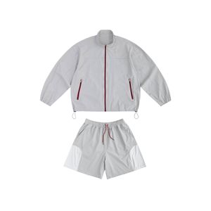 Conjunto Deportivo Personalizado de Nylon con Logotipo, Chaqueta Cortavientos y Pantalones Cortos de Dos Piezas para Hombre - Product Image 4