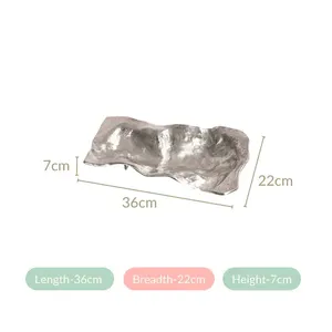 Bol central en aluminium texturé argenté fait main, design abstrait moderne, plateau à fruits pour cadeau de mariage et décoration de table - Product Image 5