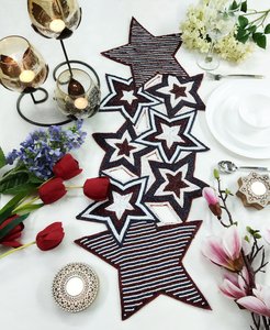 Chemin de table artisanal de luxe brodé de fleurs, écologique, léger et durable, design glamour, tapis décoratif pour table à manger - Product Image 6