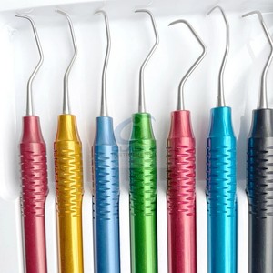 CLASTY INSTRUMENTS CI-DT-R-404 7 pièces Instruments dentaires en acier inoxydable pour détartrage et parodontie, multicolores, réutilisables, Classe I, usage buccal - Product Image 5