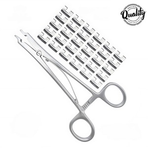 Applicateur de clips pour cuir chevelu Raney avec 30 clips pour cuir chevelu Raney, ensemble d'instruments chirurgicaux de neurochirurgie réutilisables - Product Image 2