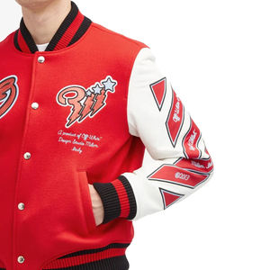 Chaqueta Varsity Negra Unisex, Tejido de Lana, Cuerpo de Poliéster/Algodón, Cierre de Botones Cubiertos, Cuello Alto, Corte Regular, Invierno - Product Image 3
