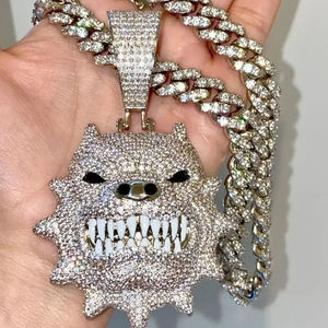 Colgante de Cabeza de Lobo de Plata 925 con Moissanita, Estilo Hiphop, Micro Pavé, Corte Redondo, Joyería Masculina con Temática Animal para Uso Diario - Product Image 4