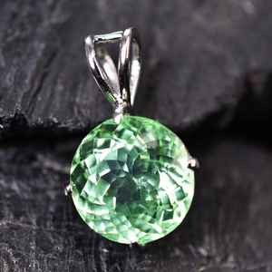 Colgante de Zafiro Verde Azulado Natural de 17.40 Ct, Gema en Plata de Ley 925, Joyería Clásica Hecha a Mano, Regalo de Compromiso para Ella - Product Image 2