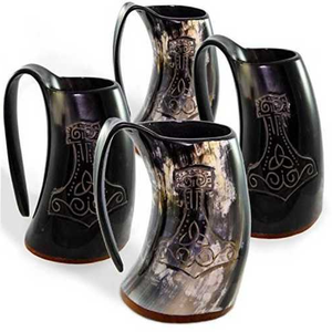 Taza de Corno Natural Vikinga Hecha a Mano con Diseño de Animal, Logotipo Personalizado, Acabado Pulido, Material Orgánico Duradero - Product Image 1