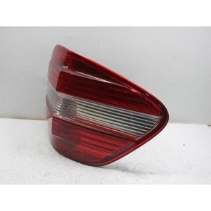 Feu arrière droit d'occasion pour Mercedes Classe M 404102R - Product Image 4