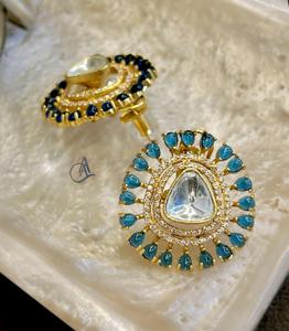 ต่างหูแบบหนีบด้านหลังประดับเพชรโมอิสซาไนต์คุณภาพดีที่สุด ดีไซน์ทันสมัย ชุบทอง เหมาะสำหรับผู้หญิง สวมใส่ในงานเลี้ยงตอนเย็น - Product Image 2