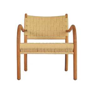 Fauteuil de salle à manger moderne en teck artisanal avec dossier en corde tressée texturée et accoudoirs sculptés, résistant à l'eau et écologique - Product Image 1