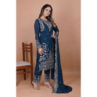 Ensemble élégant pour femme, comprenant un kurti, un pantalon et un dupatta, en faux georgette avec bordure en dentelle brodée de sequins et un look de créateur festif.