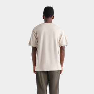 T-shirt personnalisé 100 % coton à col montant, sérigraphie, logo blanc sur le devant, style streetwear, coupe classique, séchage rapide - Product Image 3