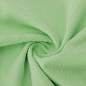 Ensemble personnalisé pour femmes : Tenue d'été décontractée et sexy, ensemble 2 pièces avec haut court à capuche et short, idéal pour l'entraînement - Product Image 2