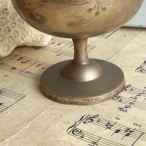 Vintage Hand Engraved Wine Goblets Elegant Decorative Wine Glasses Classic Engraved Goblets for Wedding Dining Party and Special - Product Image 2