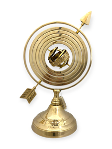 Armillario Decorativo de Latón Antiguo – Adorno Náutico y Celestial para el Hogar - Product Image 3