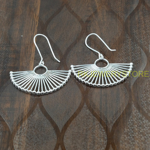 ต่างหูห้อยรูปพัดสไตล์โบฮีเมียน เงินแท้ 925 ต่างหูทรงหยดน้ำลายซันเบิร์สต์ ทำมือ ต่างหูมินิมอล ต่างหูแฟชั่นสำหรับผู้หญิง ของขวัญเครื่องประดับ - Product Image 2