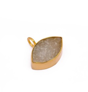 Pendentif connecteur Marquise en Druzy Gris |   Breloque en pierre précieuse plaquée or faite à la main pour la fabrication de bijoux - Product Image 4