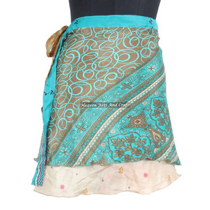 Minifalda Étnica India Vintage de 2 Capas, Estilo Hippie, de Seda Sari, Minifalda Boho Hippie India Vintage de Seda Sari - Product Image 1