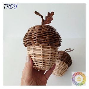 Décoration Souvenir en Osier Rustique en Forme de Gland, Cadeau en Rotin Naturel pour les Échanges de Noël, la Famille, les Amis et les Célébrations Spéciales - Product Image 3