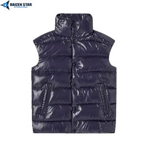 Chaleco Acolchado de Lana Ecológico para Hombre, Estilo Urbano, Cuello Alto, Cierre Frontal con Cremallera, Diseño Sólido, Relleno de Poliéster - Product Image 6