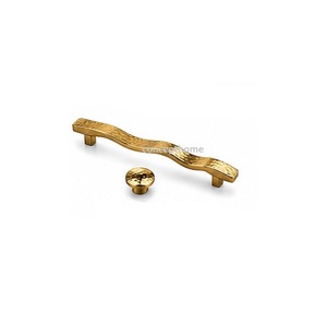 Tirador de Barra de Latón y Perilla Cuadrada para Muebles de Cocina, Diseño Tradicional, Herrajes Duraderos - Product Image 3