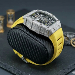 Reloj de Pulsera de Cuero Amarillo de Alta Calidad con Diamantes Moissanite y Esfera Escarchada, Correa Cómoda, Cronógrafo, Precio de Fábrica para Hombre - Product Image 4