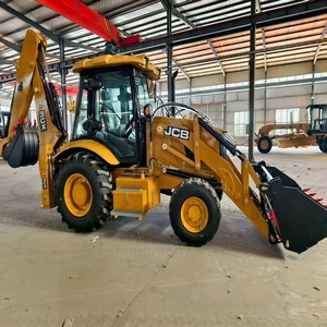 Chargeuse-pelleteuse JCB 3CX de qualité supérieure à vendre, dotée de capacités de travail puissantes et de performances pratiques pour les travaux routiers et l'agriculture - Product Image 4