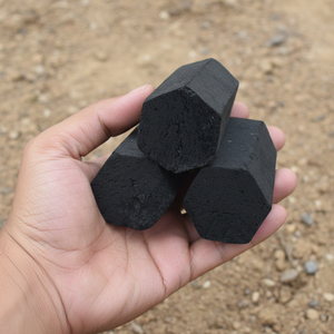 Charbon d'Indonésie de type hexagonal, très apprécié, pour distributeurs mondiaux - Product Image 1