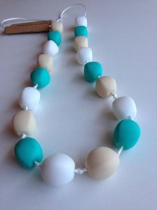 Collar Minimalista de Resina APEX ALIGN, Hecho a Mano, Bonito Colgante de Moda, Joyería de Diseño Ligero para Mujer, Regalo, Modelo AARN146 - Product Image 2