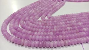 Perles de chalcédoine lavande naturelle, rondes, lisses, 8 mm, vendues par brin de 8 pouces - Product Image 3