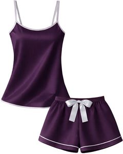 Ensemble pyjama personnalisé en satin violet foncé pour femme, comprenant un haut de pyjama et un short, vêtements de nuit doux en soie, ensemble deux pièces pour l'été avec détails blancs - Product Image 1