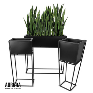 Macetas Metálicas Ecológicas para Interiores y Exteriores, Hechas a Mano en Vietnam, con Orificio de Drenaje, Embalaje de Marca Privada - Product Image 4
