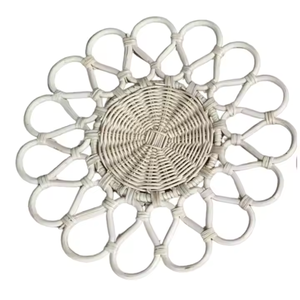 Assiettes de présentation en rotin naturel faites à la main de 13 pouces pour décoration de mariage rustique, style bohème, écologiques, pour la mise en place de la table à dîner - Product Image 3