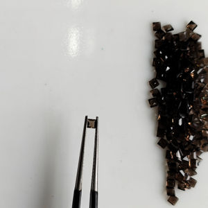 ควอตซ์สโมคกี้ธรรมชาติ 2.5 มม. ทรงสี่เหลี่ยมเจียระไนแบบสเต็ปคัท คุณภาพดีที่สุด พลอยเม็ดเดี่ยวสำหรับทำเครื่องประดับและสร้อยคอ - Product Image 1