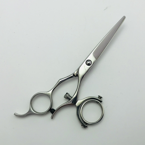 Ciseaux de coiffure professionnels JA28 de 5,5 pouces avec poignée pivotante, ciseaux de barbier, salon, design rotatif à 360 degrés - Product Image 3