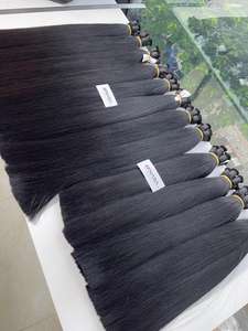 Extensiones de Cabello Virgen Vietnamita de Lujo Modelo Sarah de Nasa Hair, Venta al por Mayor a Granel, Súper Doble Trama, 100g 70cm, Tinte Más Claro - Product Image 3