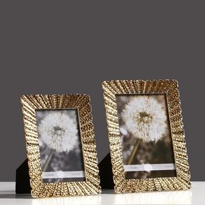 Luxurious Handicraft <b>Gold</b> Plated Metal Lightweight Eco-Friendly Photo <b>Frame</b> Palms Tree Design Wedding Gift Square Shape Table - Product Image 5