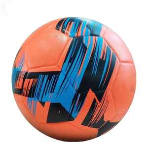 Ballon de football personnalisé avec logo imprimé, dernier design, promotionnel, pour l'entraînement sportif, léger et résistant à l'eau - Product Image 1