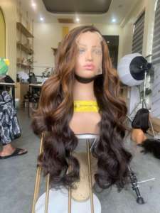 Vente en gros 100% Vietnamien Remy Extension de Cheveux Vague Naturelle Lace Front Perruque 13x6 HD Luxe Full Frontal Couleur Naturelle - Product Image 3