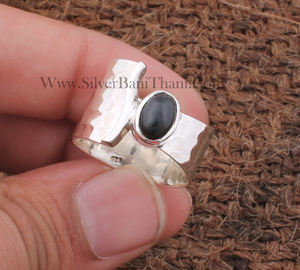 แหวนเงินแท้ 925 ประดับพลอยออนิกซ์สีดำธรรมชาติ ดีไซน์มินิมอล วินเทจ ลายจุด สำหรับผู้ชายและผู้หญิง - Product Image 2