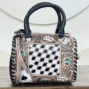 Collection de sacs Speedy Grand Moyen Petit Sac à main en cuir de vache travaillé à la main avec un design d'as de pique Sac de voyage miniature de luxe pour femmes - Product Image 4
