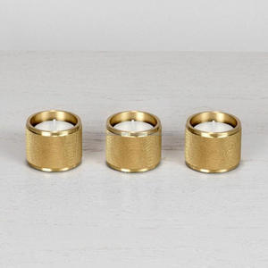 Bocaux à bougies élégants de différentes conceptions en métal fêtes votives événements décoration conteneur de cire bocaux bougeoir en étain en métal - Product Image 4