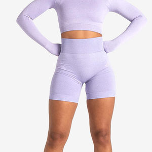 Shorts de yoga légers et écologiques avec détail boutonné, design moulant sexy, respirants et à séchage rapide pour femmes - Option de logo personnalisé - Product Image 1