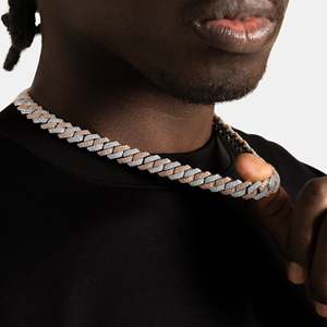 Collier Hiphop Minimaliste UrbanVrit pour Femme en Argent Sterling 925 Plaqué Or 18 carats avec Chaîne Cubaine et Zircon, Idéal au Quotidien - Product Image 3