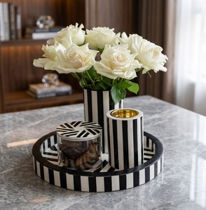 Coffret Cadeau Écoresponsable en Résine et MDF : Plateau Porte-Encens, Boîte, Pot de Fleurs et Bocaux à Bougies – Cadeaux de Mariage et Décoration d'Intérieur pour Invités - Product Image 1