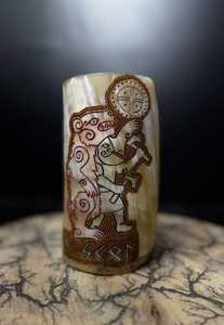 Jarra de Cuerno Vikinga Clásica de Lujo Hecha a Mano, Rústica y Ecológica para Vino al Mejor Precio - Product Image 4