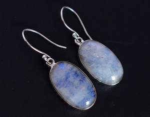 ต่างหูเงินแท้ 925 ประดับด้วยหินมูนสโตนสีรุ้งธรรมชาติ ดีไซน์เก๋ไก๋ เหมาะสำหรับผู้หญิง - Product Image 2