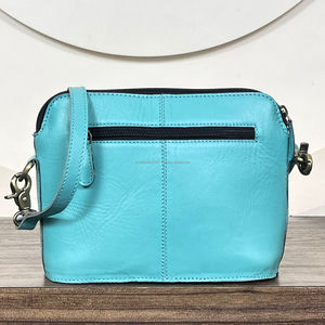 Sac à main pour femme en cuir véritable de vachette, design moderne, logo personnalisé, cuir travaillé à la main, motif floral, sac bandoulière - Product Image 6